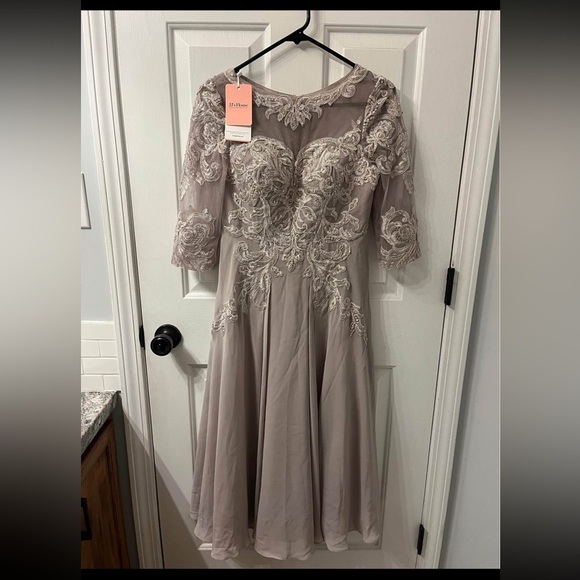 A-line Scoop Illusion Tea-Length Chiffon Lace Mother of the Bride Dress Size 2 - Picture 3 of 14